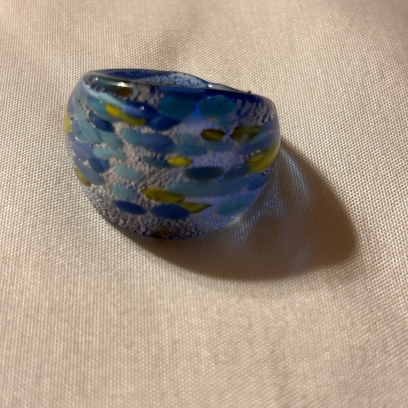 Beautifully Made Multi Colored Dome Hand Blown Glass Ring Size 8 Shades Of Blue - Picture 2 of 6